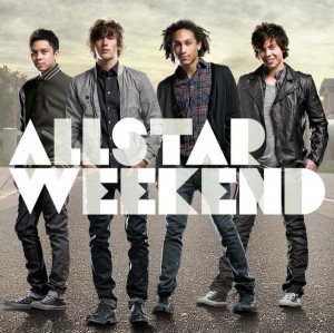 Teenage girls go wild for Allstar Weekend concert