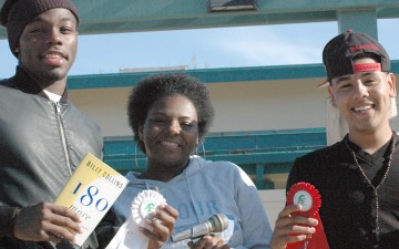 Poetry Slam evokes tears and cheers Poetry Slam evokes tears and cheers